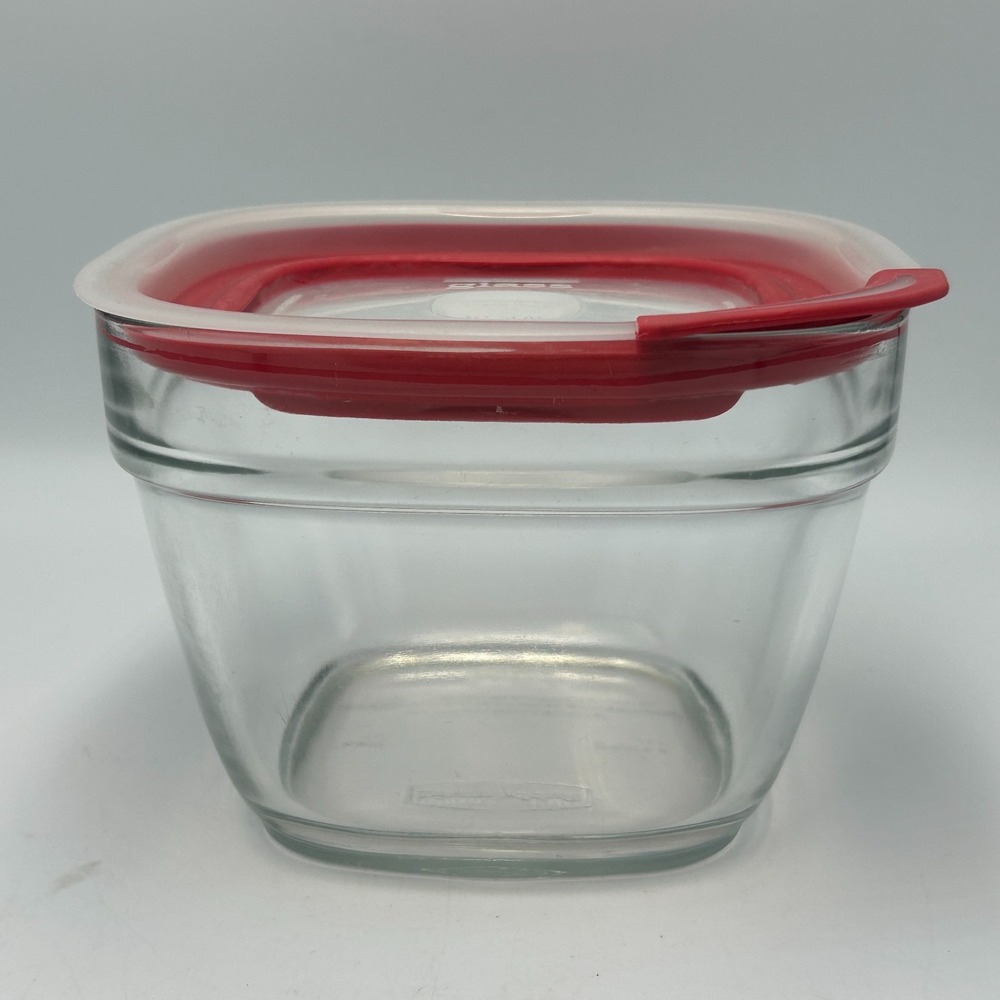 Rubbermaid Glass Storage Container 5.5 Cup with Easy Find Lid 7N64 Discontinued